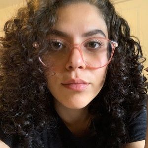 Meet your Posher, Veronica